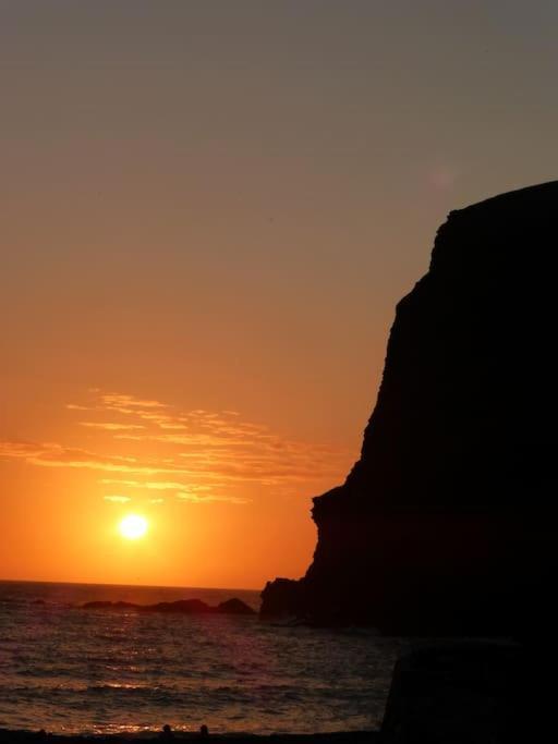 Kallowen Cottage At Crackington Haven, Near Bude And Boscastle, Cornwall Bagian luar foto
